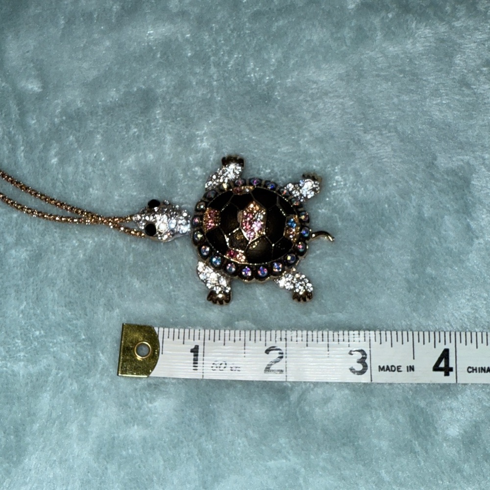 Betsey Johnson Multicolor Turtle Pendant with Gold Chain - Picture 4 of 9